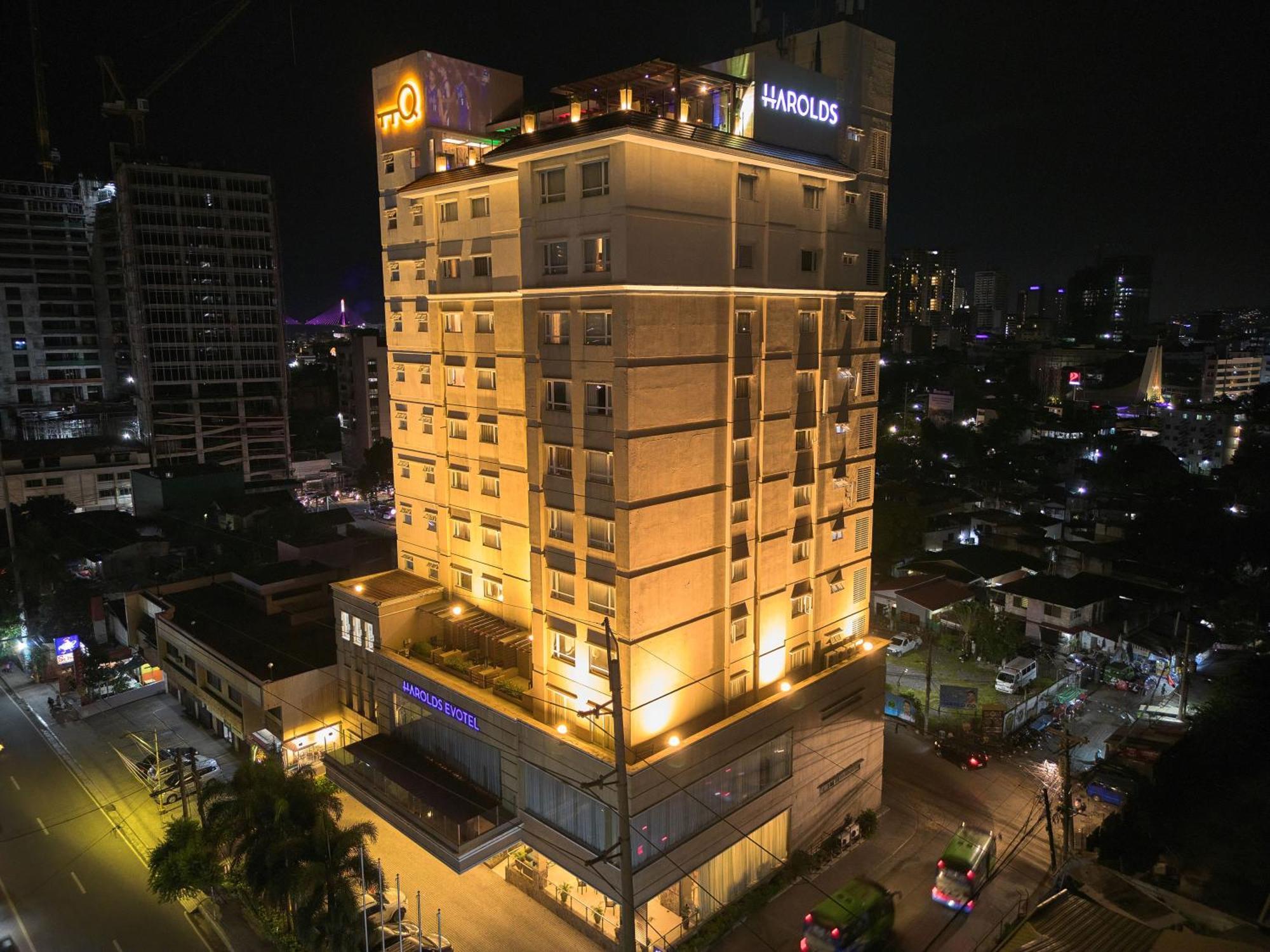 Harolds Hotel Cebu Exterior foto